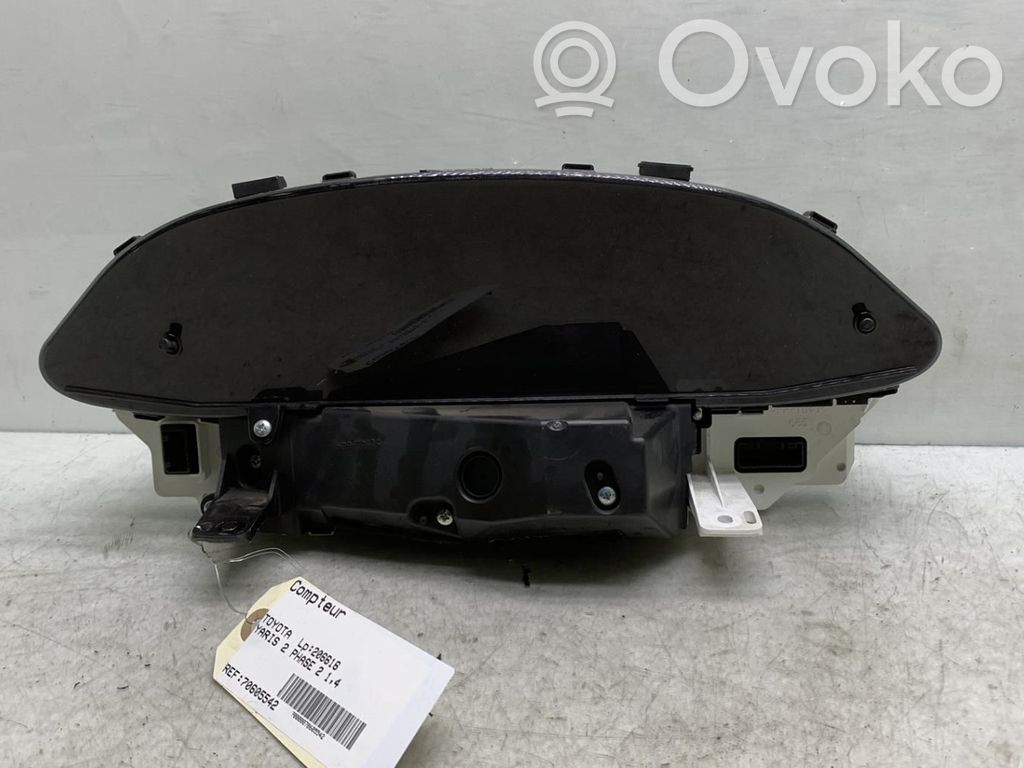 Toyota Yaris Tachimetro (quadro strumenti)