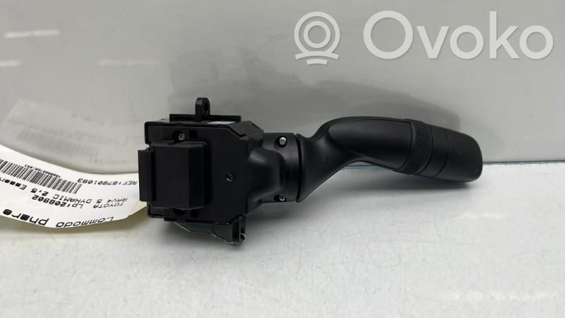 Toyota RAV 4 (XA50) Palanca de intermitentes 