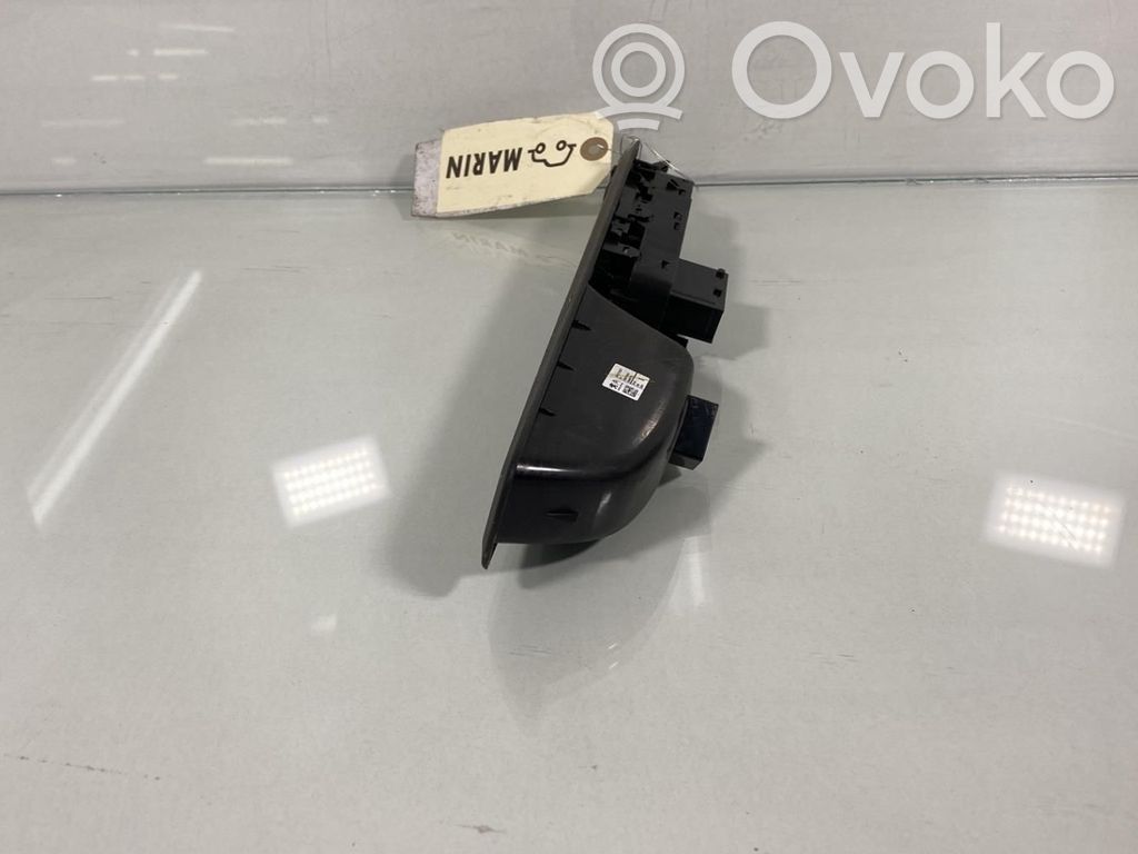 DS Automobiles 3 Electric window control switch 