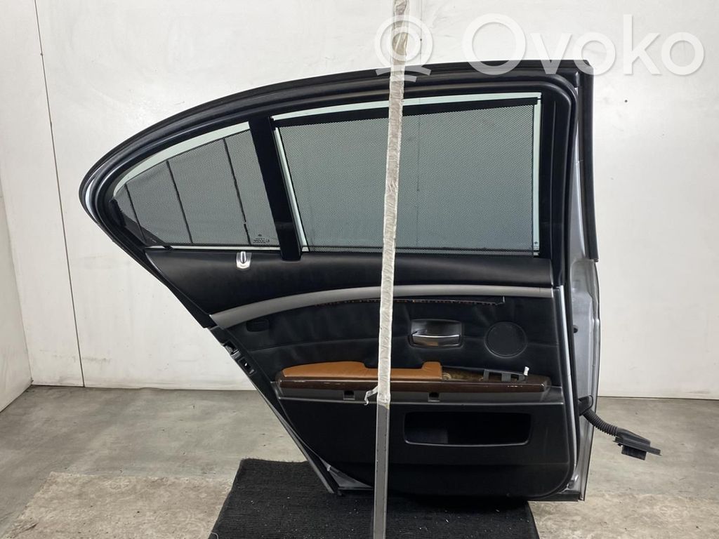 BMW 7 E65 E66 Galinės durys 