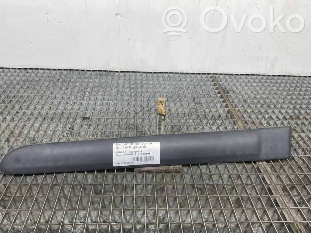 Renault Clio II Rivestimento portiera posteriore (modanatura)