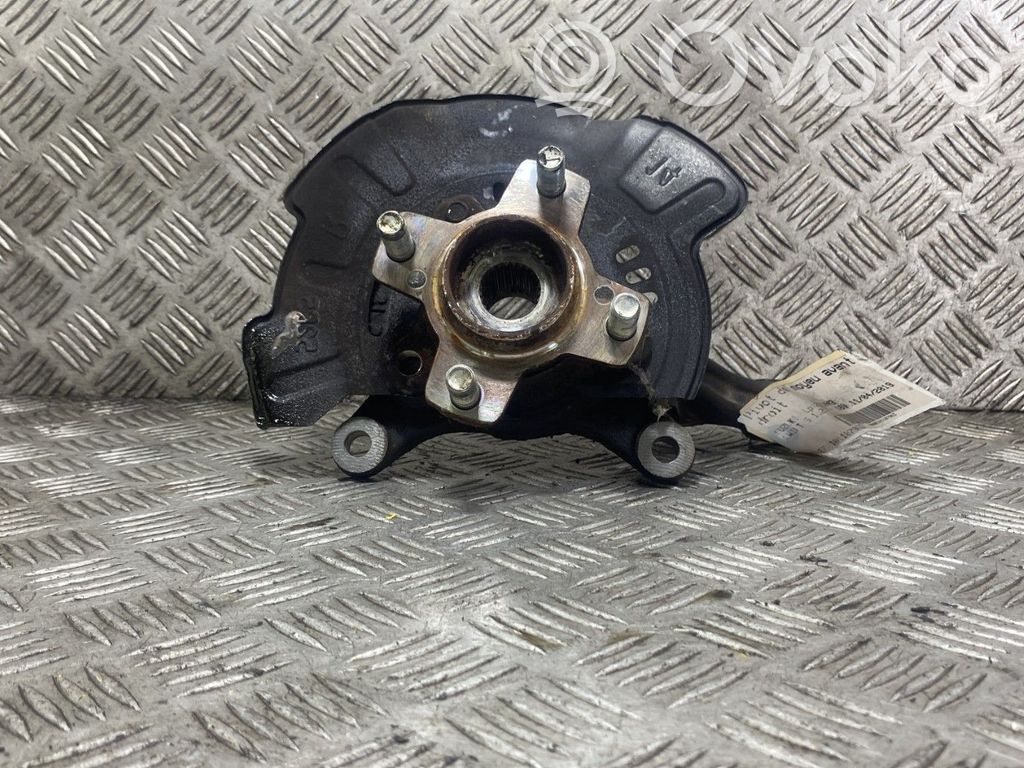 Suzuki Swift III Achsschenkel vorne 