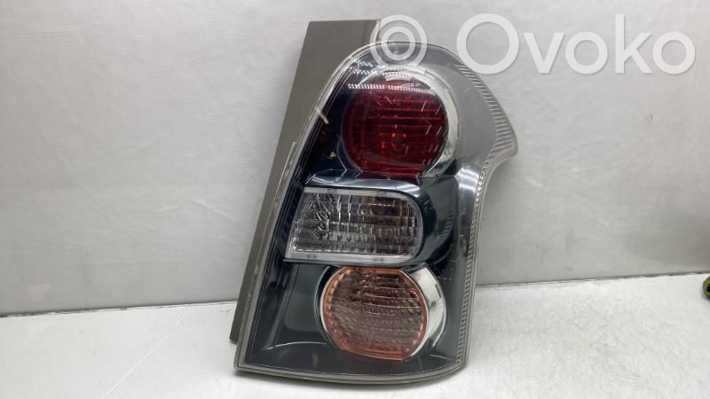 Toyota Corolla Verso AR10 Takavalot 