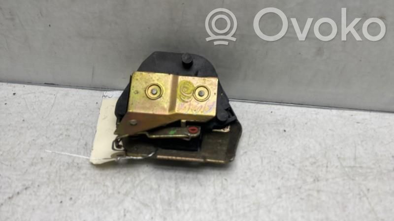 Citroen C8 Takaoven lukko 