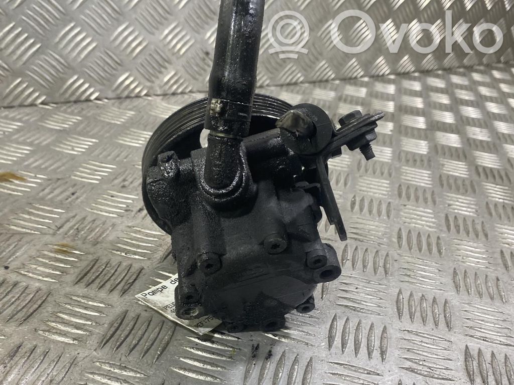 Ohjaustehostimen pumppu   4007GX