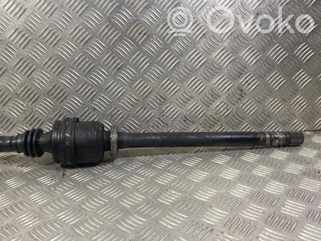 Eje de transmisión delantero   8200439891