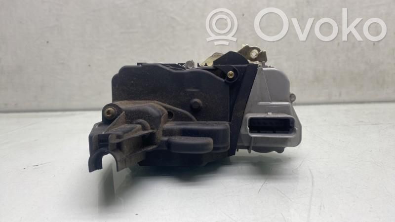 Peugeot 307 Serratura portiera anteriore 