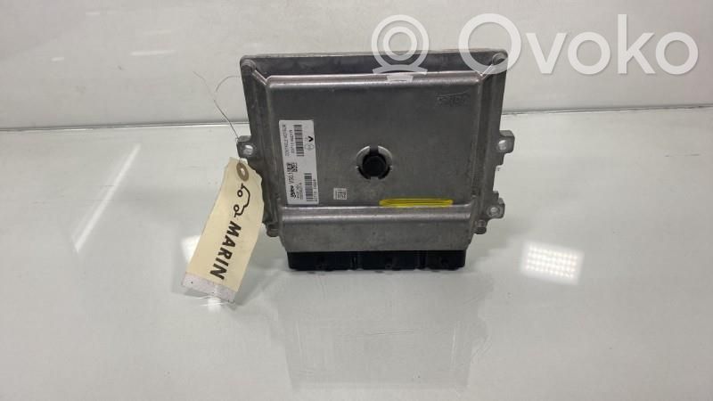 Engine control unit/module   237107750R