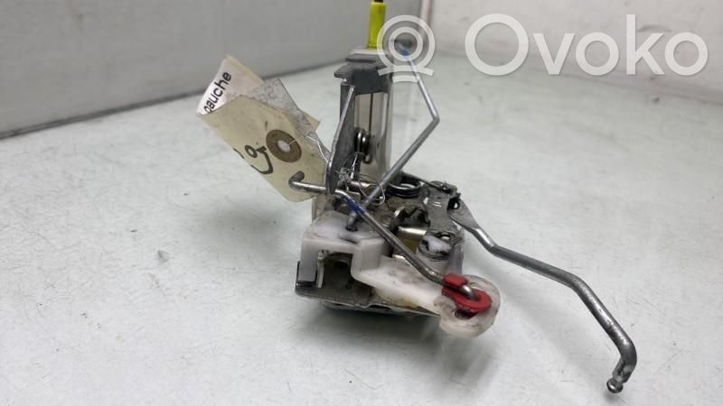 Toyota Aygo AB10 Zamek drzwi przednich 