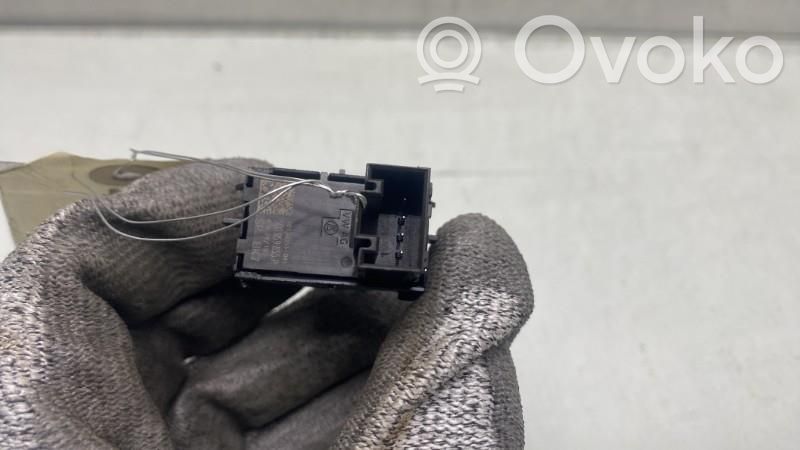 Comutator comandă geamuri electrice   5G0959855PWHS