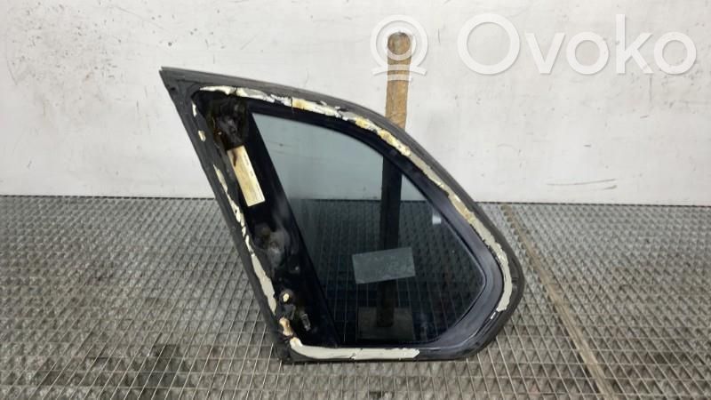 BMW X5 E70 Vidrio lateral trasero 