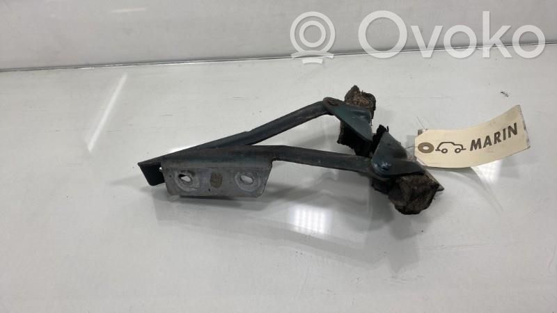 Peugeot 405 Konepellin saranat 