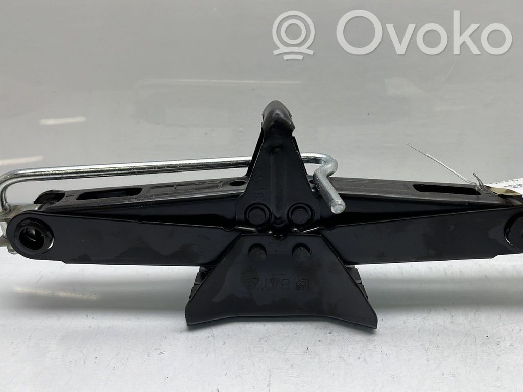 Renault Captur Lift Jack 