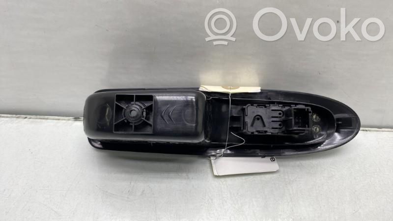 Citroen C4 II Electric window control switch