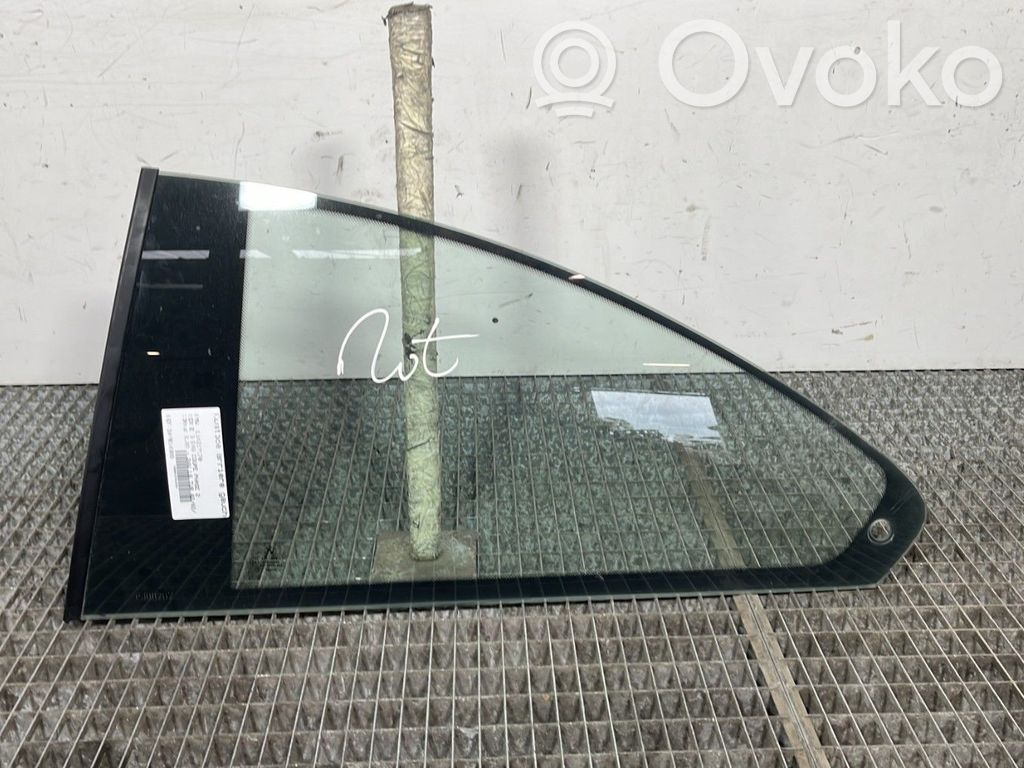 BMW 3 E46 Rear side window 