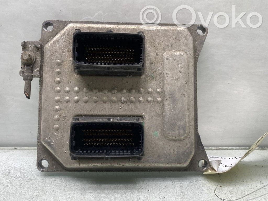 Opel Zafira B Engine control unit/module 