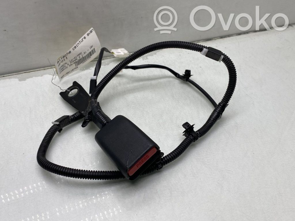 Toyota Yaris Hebilla del cinturón delantero