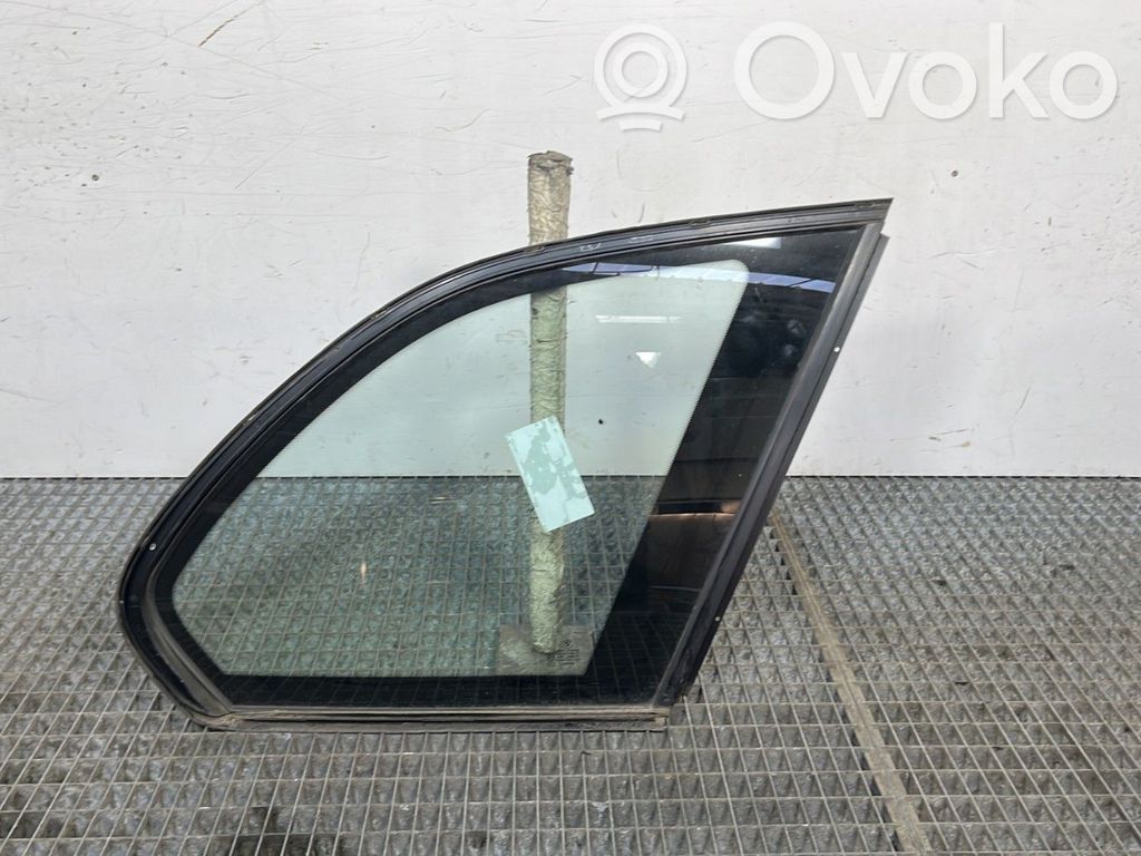 BMW X5 E53 Rear side window 