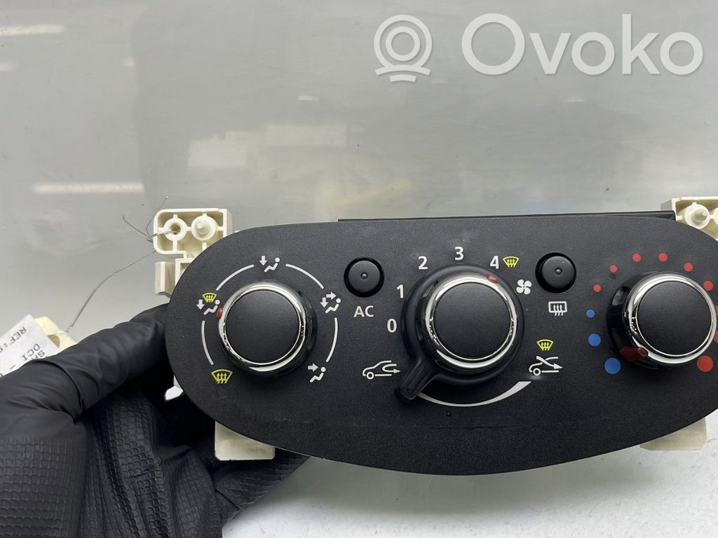 Dacia Sandero Climate control unit 