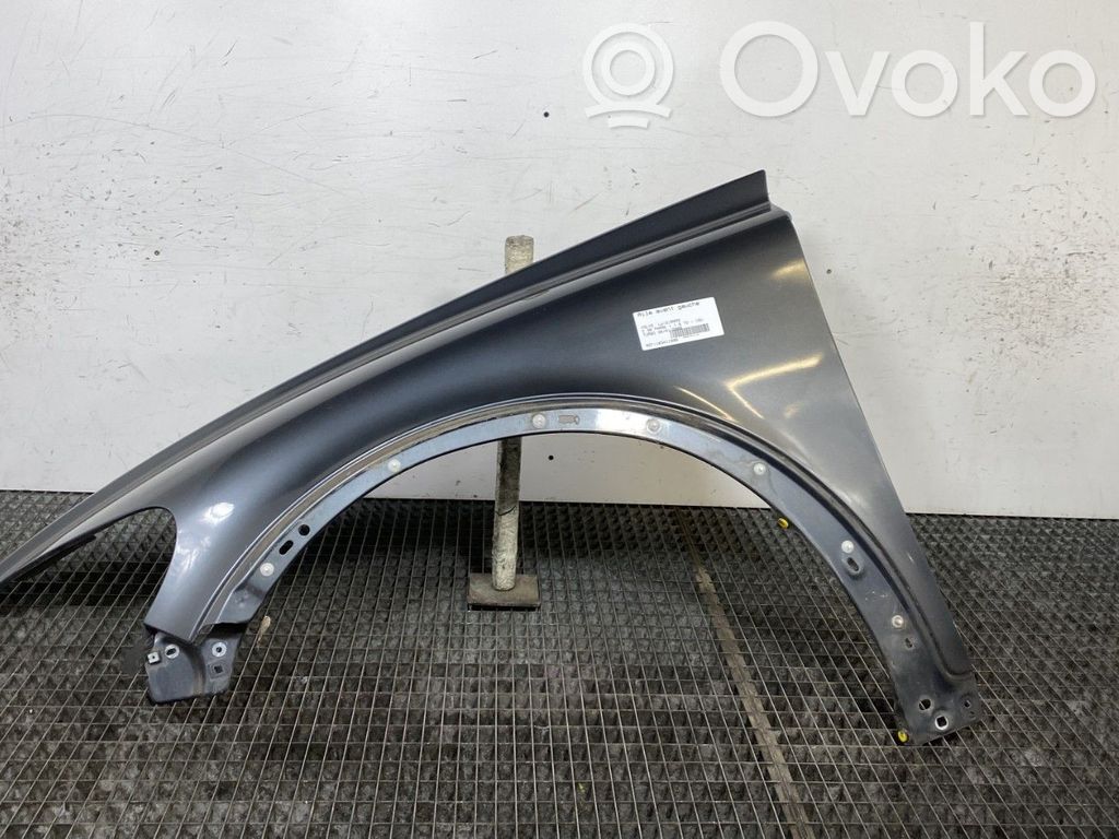 Volvo C30 Spārns 