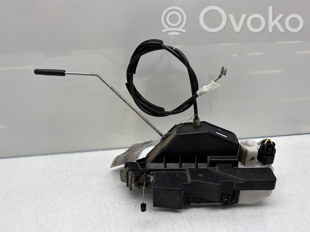 Volkswagen Fox Etuoven lukko 
