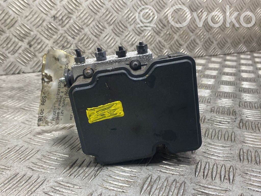 Peugeot 3008 II ABS Pump 