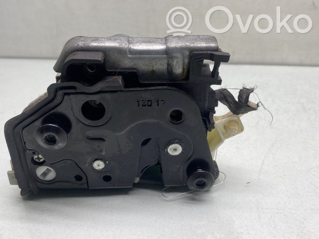 Audi A4 S4 B9 Zamek drzwi przednich 
