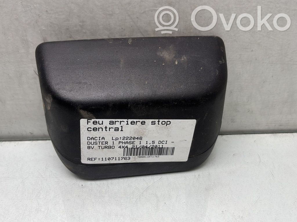 Dacia Duster Third/center stoplight 