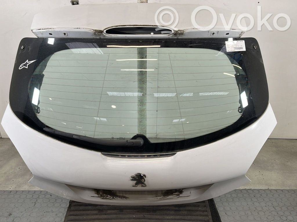 Peugeot 208 I Tylna klapa bagażnika 