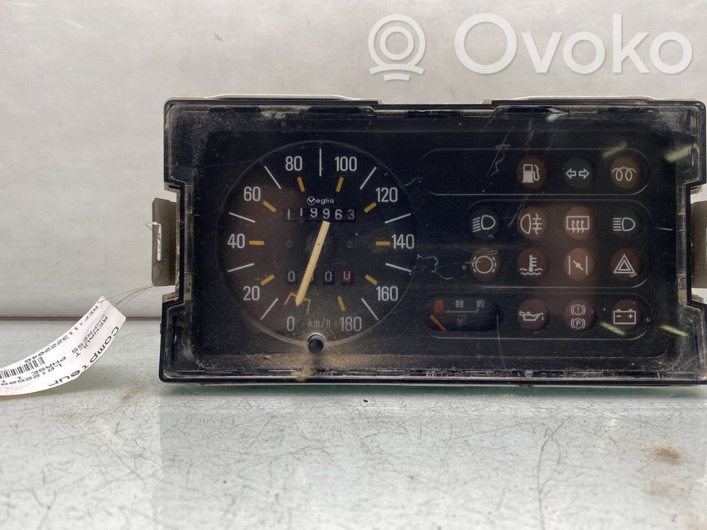 Renault Express Speedometer (instrument cluster) 