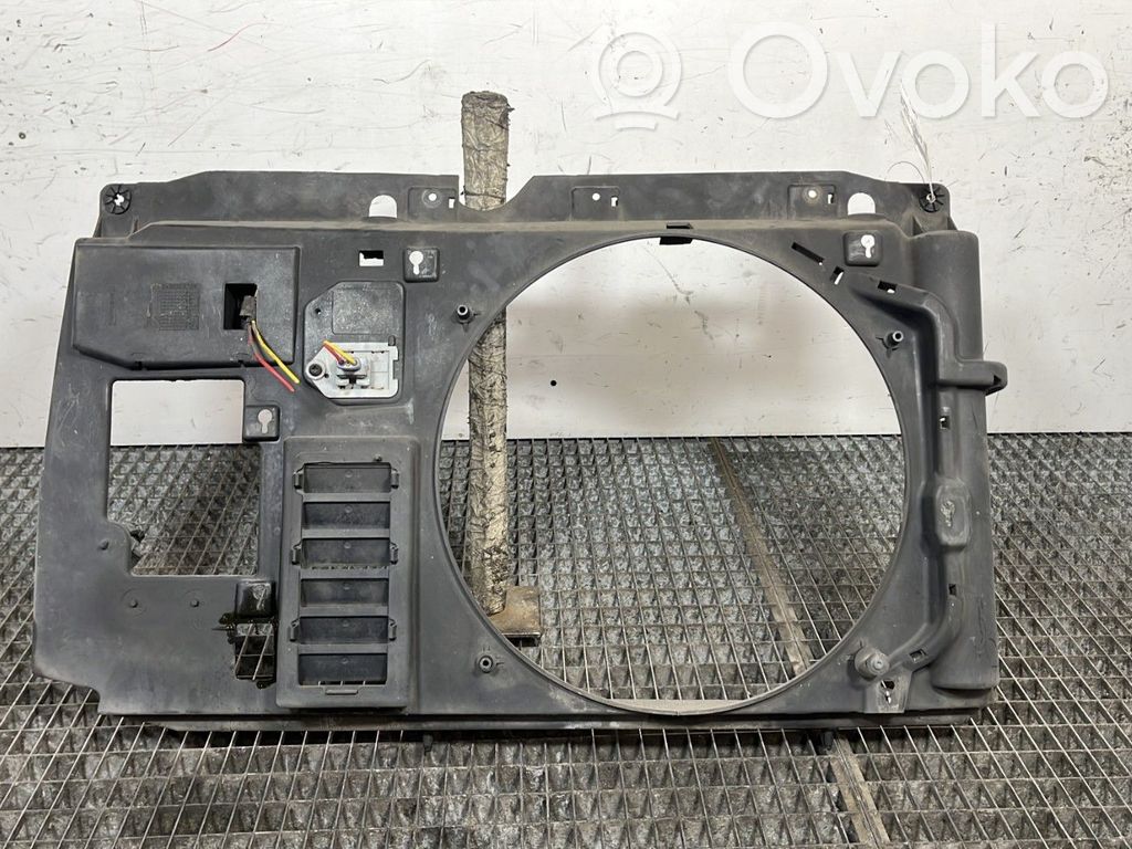 Citroen Berlingo Radiatorių panelė 