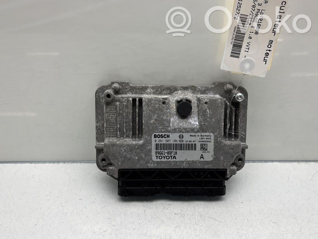 Toyota Yaris Engine control unit/module 