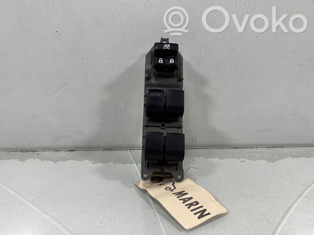 Toyota Auris 150 Electric window control switch 