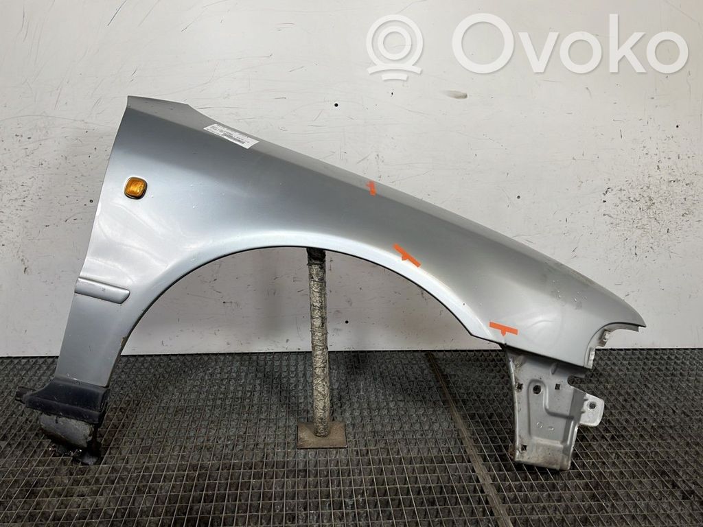 Audi A4 S4 B5 8D Guardabarro 