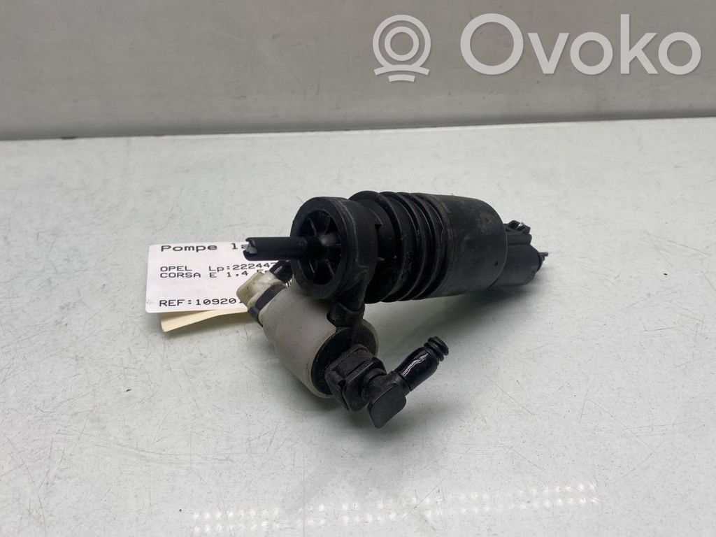 Opel Corsa E Windscreen/windshield washer pump 
