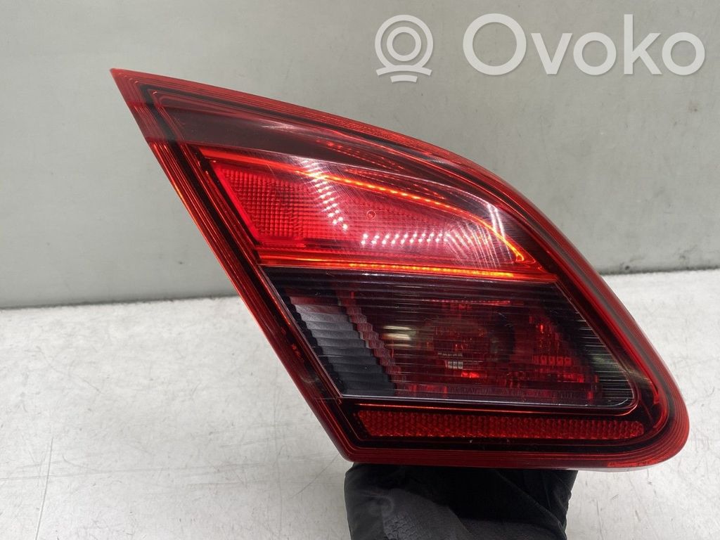 Opel Corsa E Takaluukun takavalot 