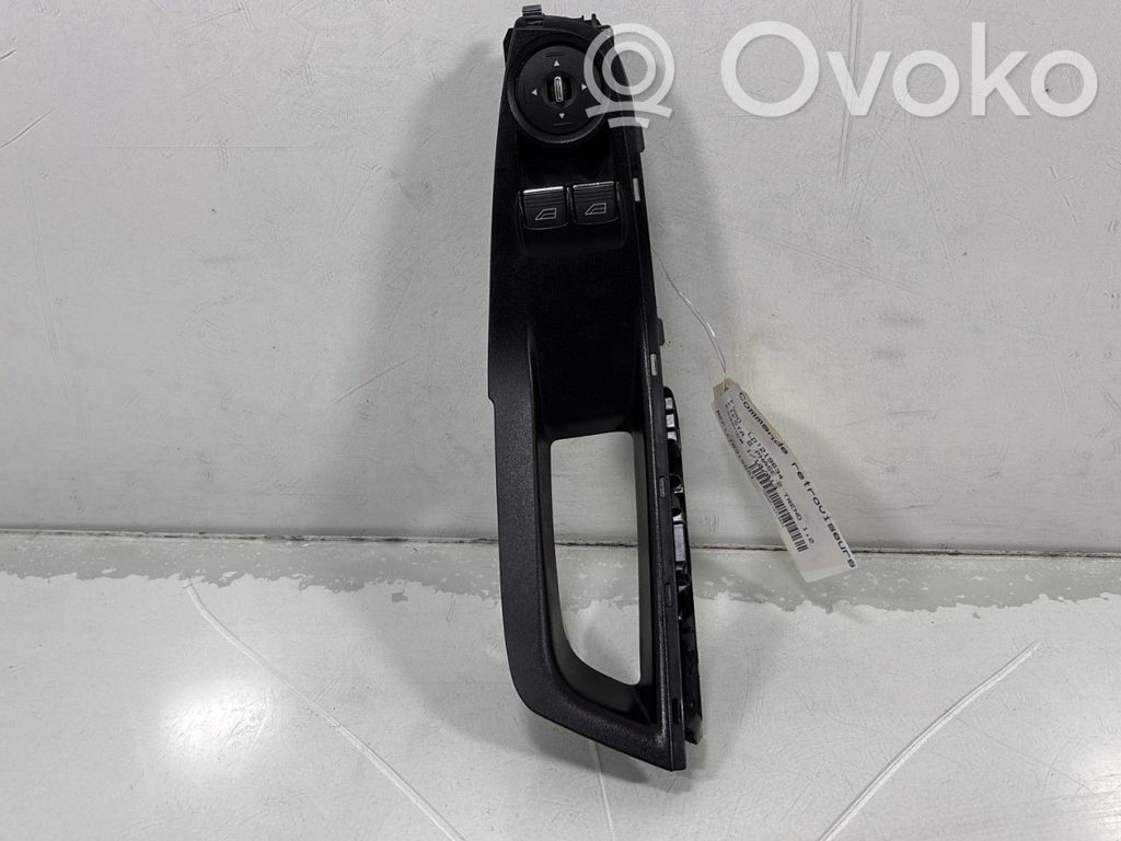 Ford Fiesta Wing mirror switch 