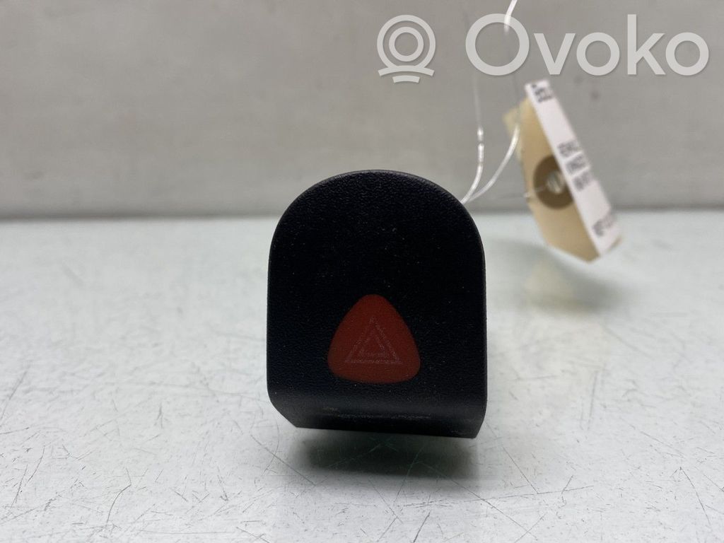 Botón interruptor de luz de peligro   252900266R