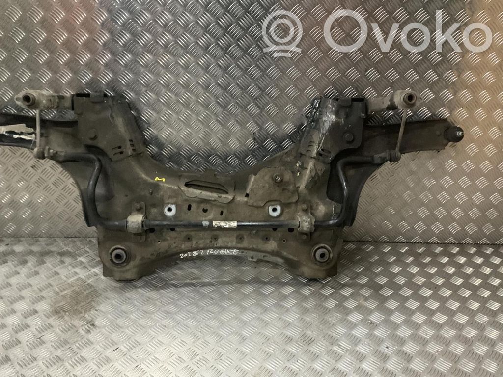 Renault Fluence Priekinis traversas 