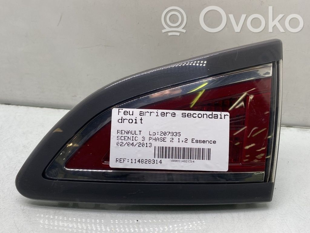 Lampy tylnej klapy bagażnika   265502369R
