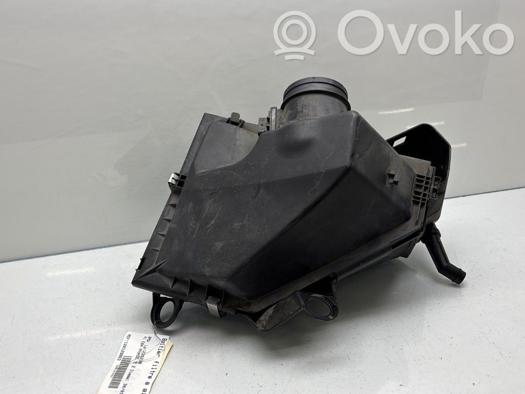 BMW X1 E84 Air filter box 