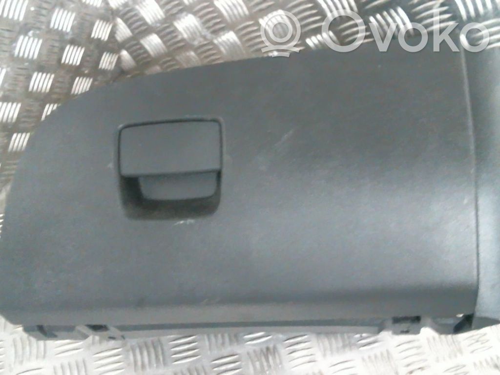 Opel Corsa E Juego guantera 