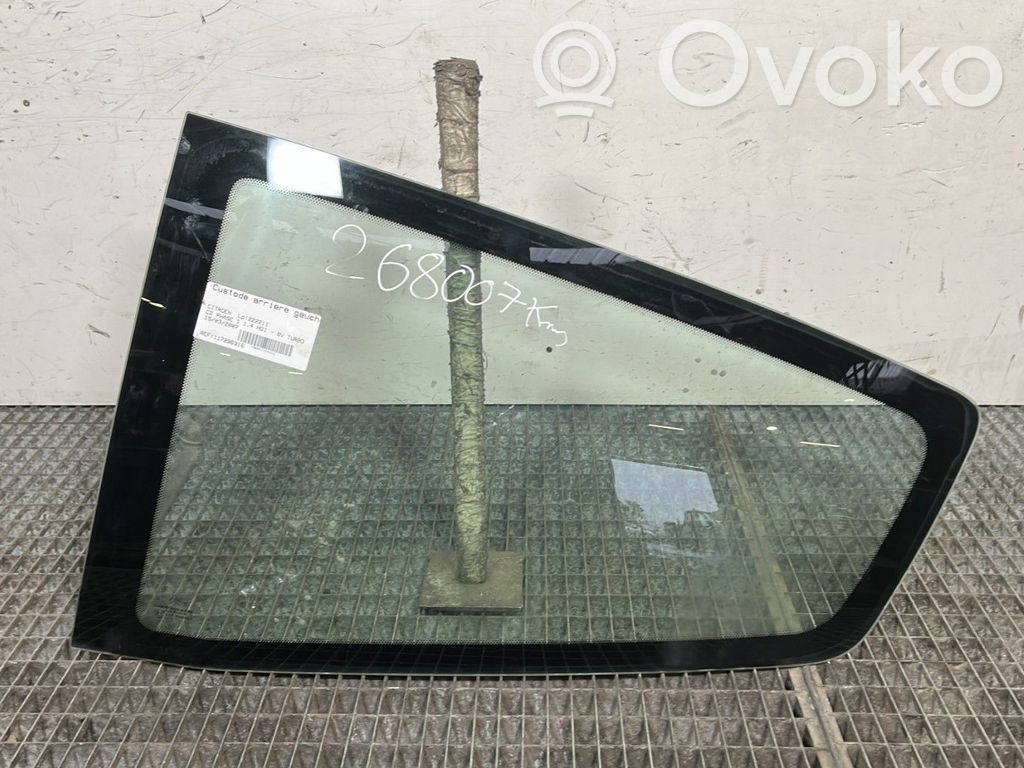 Rear side window   8569CL