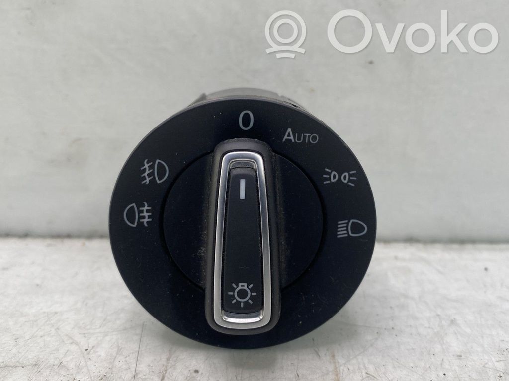 Volkswagen Golf VII Light switch 