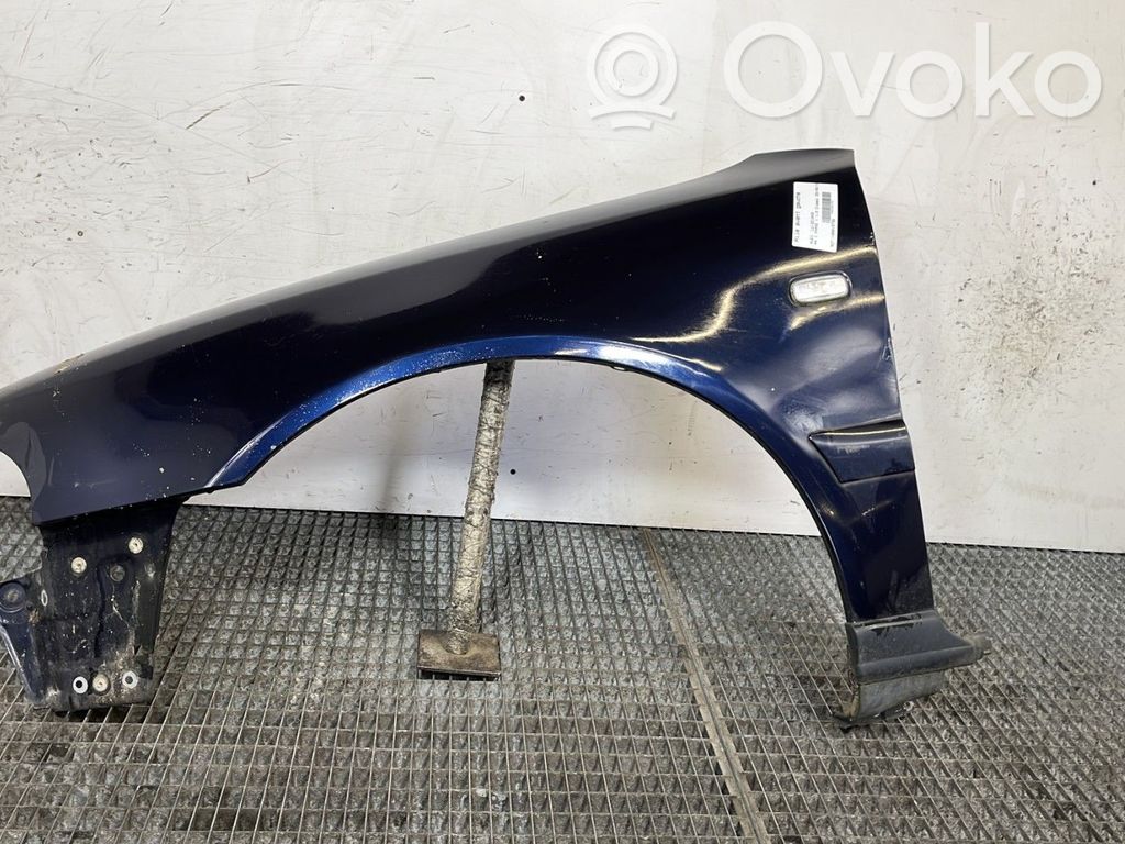 Audi A4 S4 B5 8D Guardabarro 