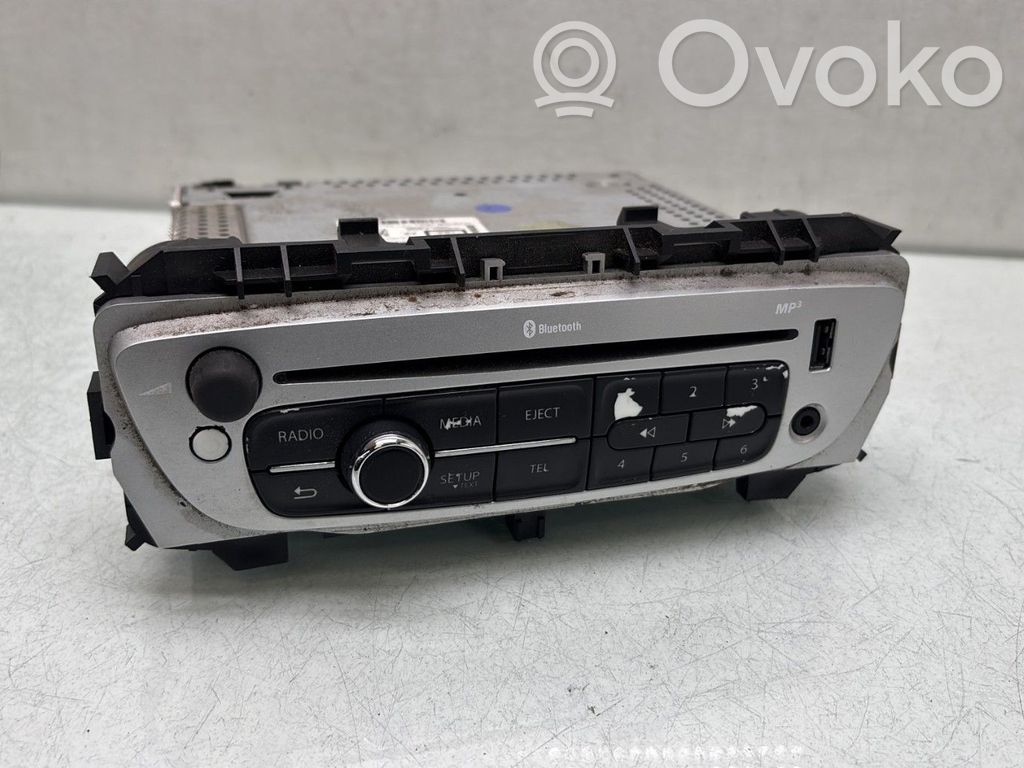 Panel / Radioodtwarzacz CD/DVD/GPS   281158481R