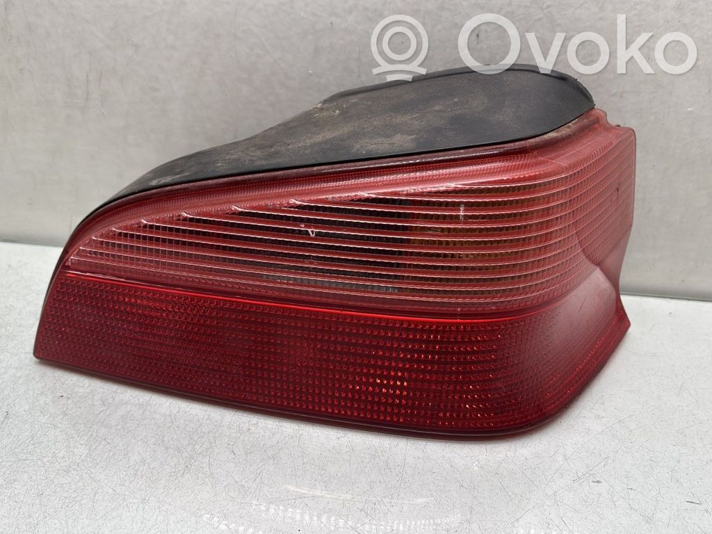 Peugeot 106 Lampă spate în caroserie 