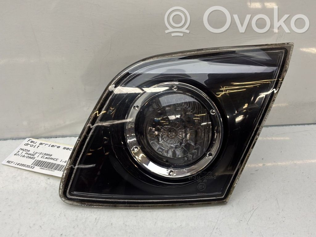 Mazda 3 I Lampy tylnej klapy bagażnika 