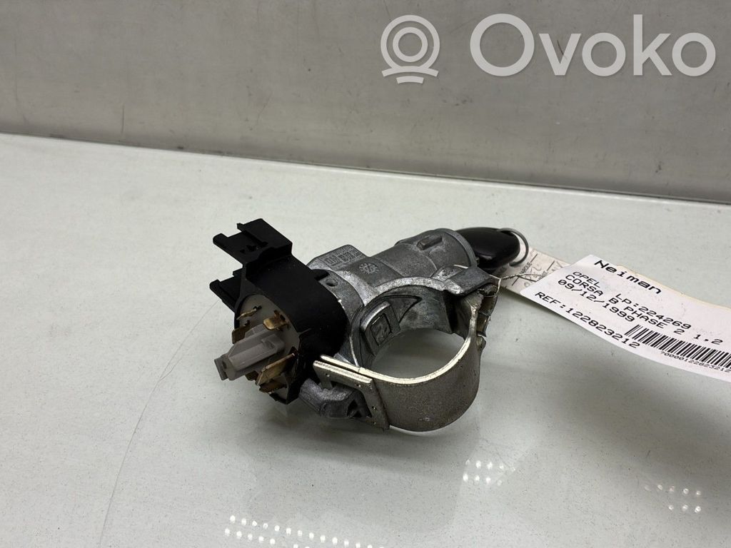 Opel Corsa B Užvedimo spynelė 