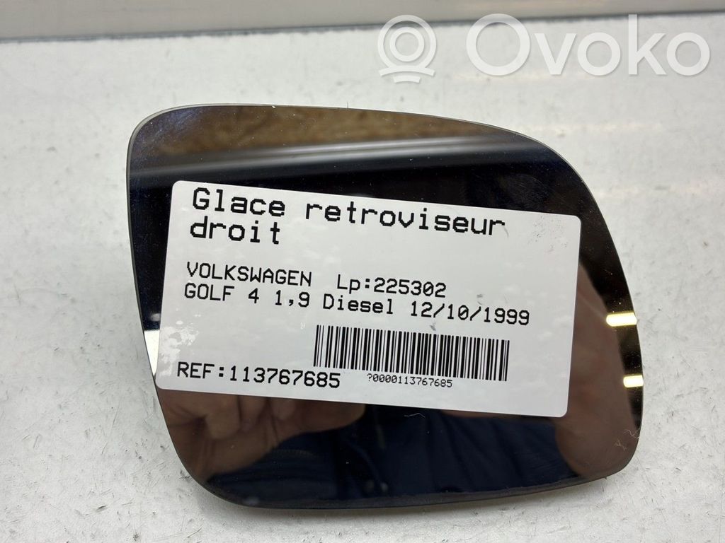 Volkswagen Golf IV Sticlă oglindă laterală 